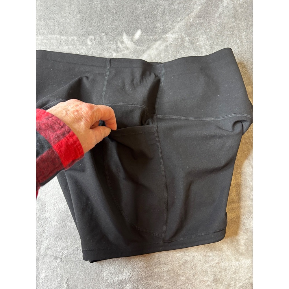 Halara Black High Waisted Biker Shorts with Pockets Womens XL 3 Inch Inseam - Picture 3 of 9